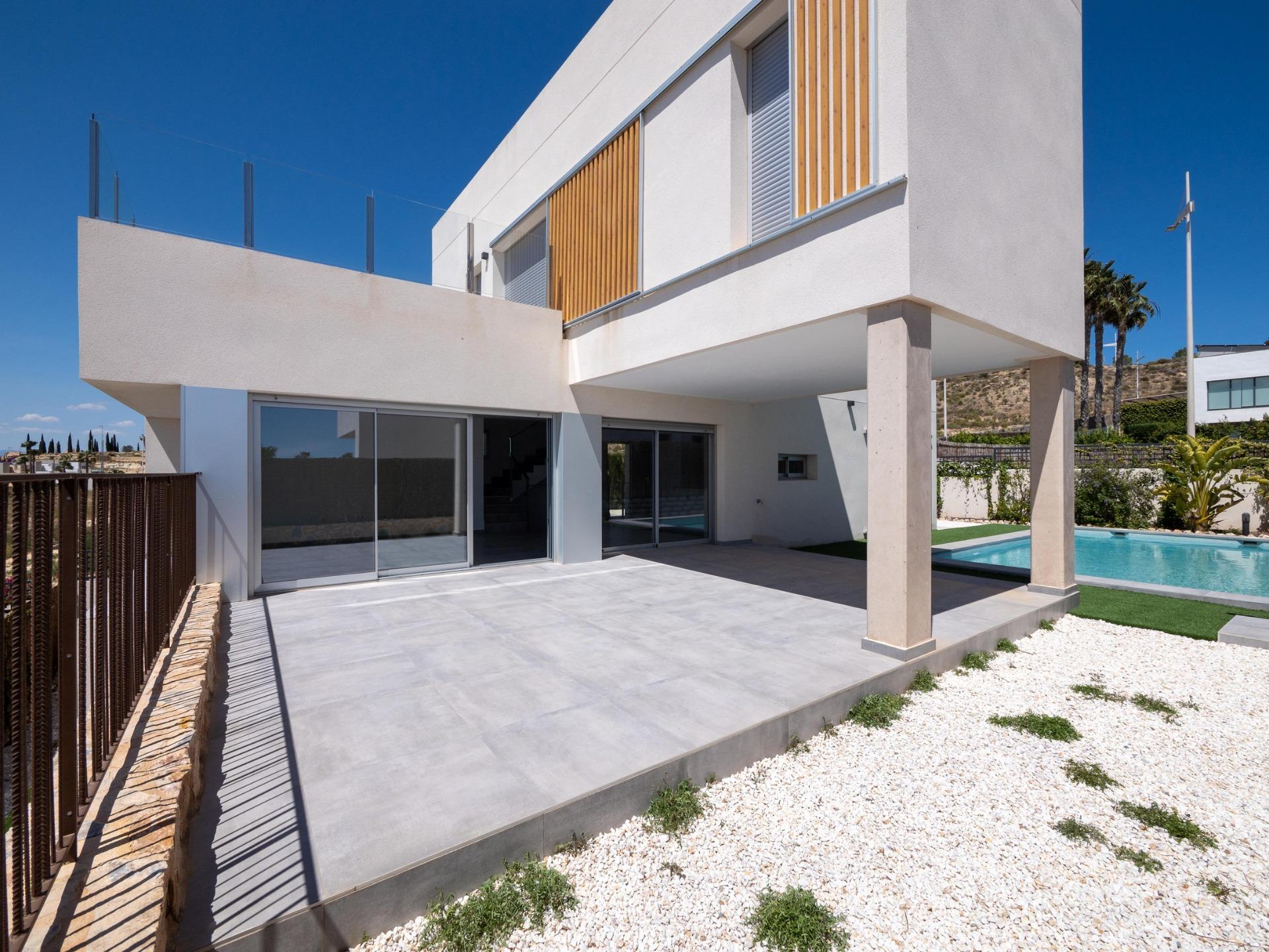 Villa te koop in Algorfa | 4 slaapkamers H9818