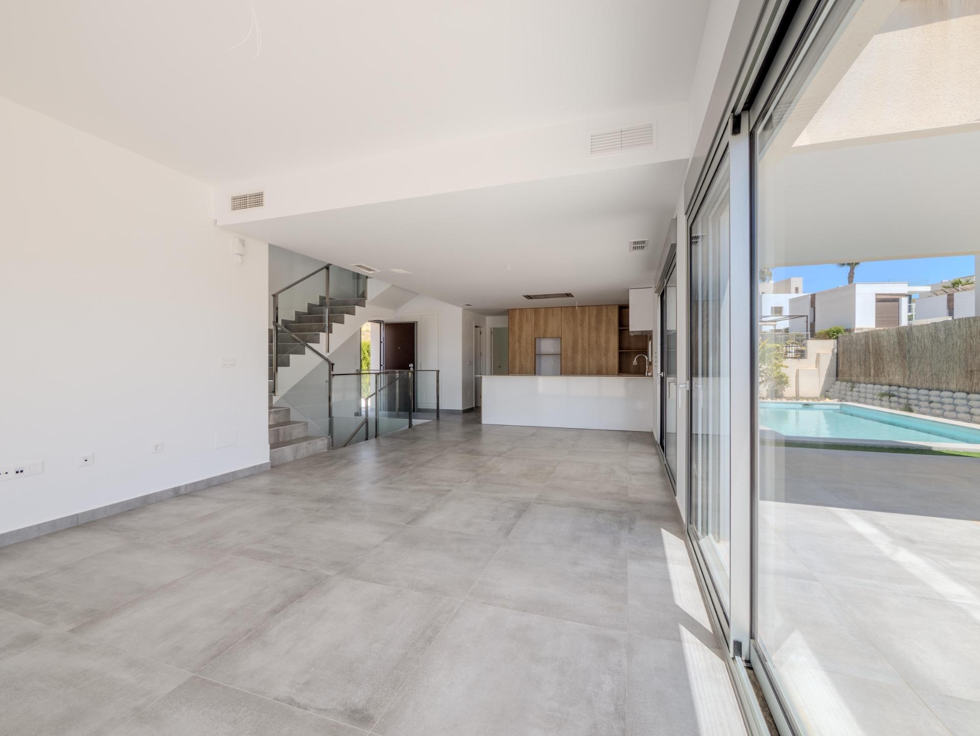 Villa te koop in Algorfa | 4 slaapkamers H9818