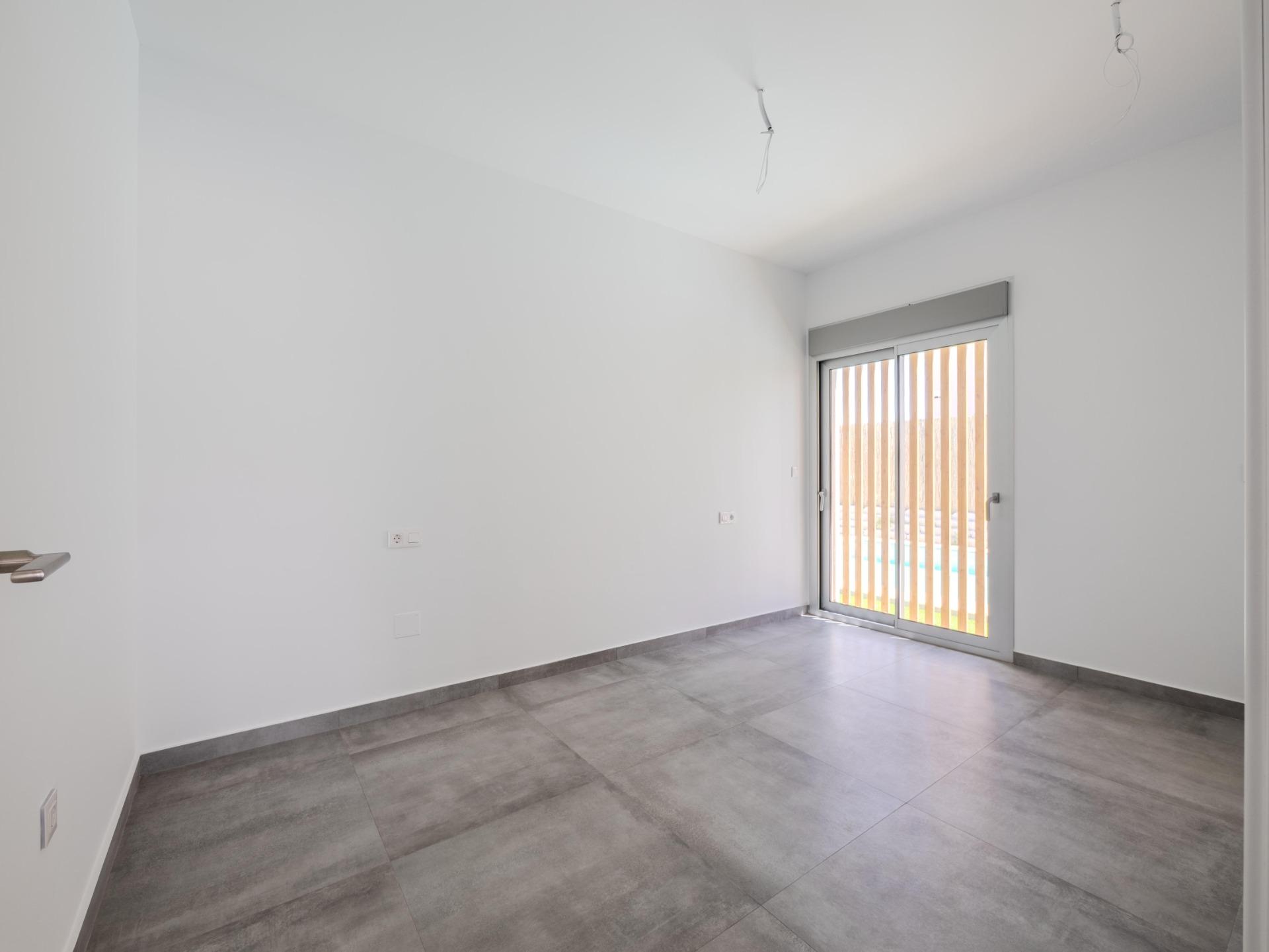 Villa te koop in Algorfa | 4 slaapkamers H9818