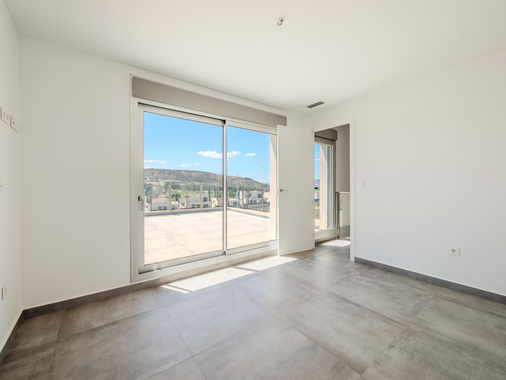 Villa te koop in Algorfa | 4 slaapkamers H9818