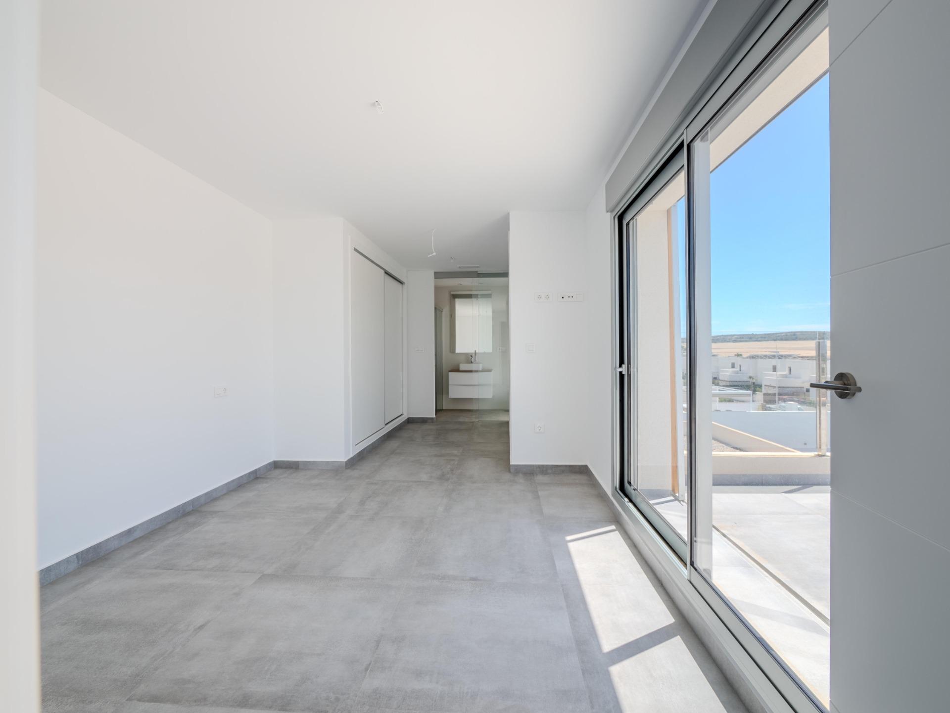 Villa te koop in Algorfa | 4 slaapkamers H9818