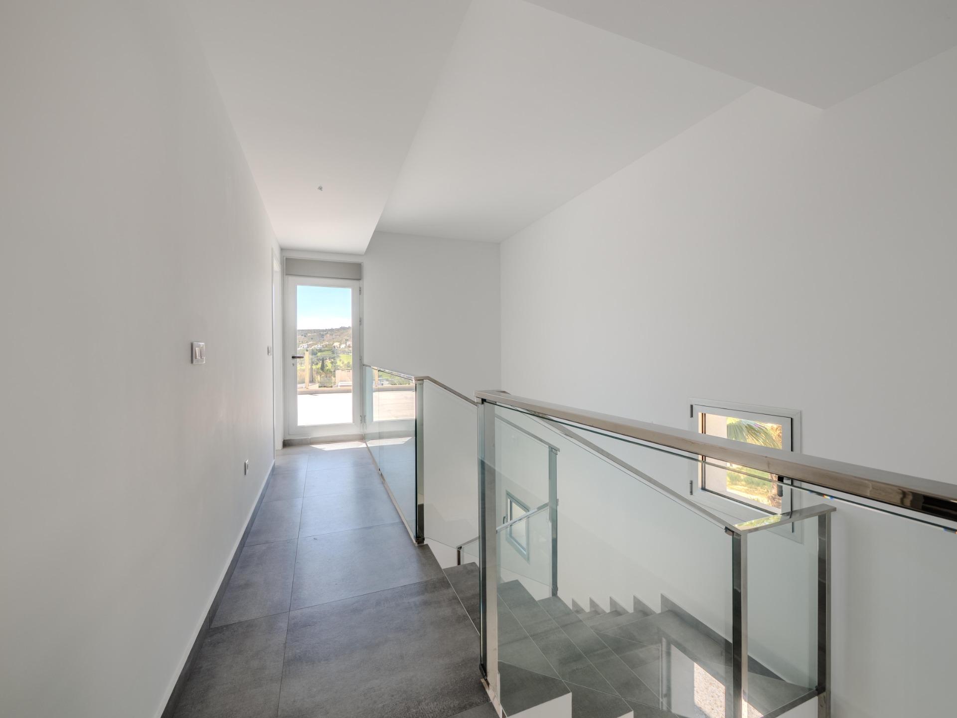 Villa te koop in Algorfa | 4 slaapkamers H9818