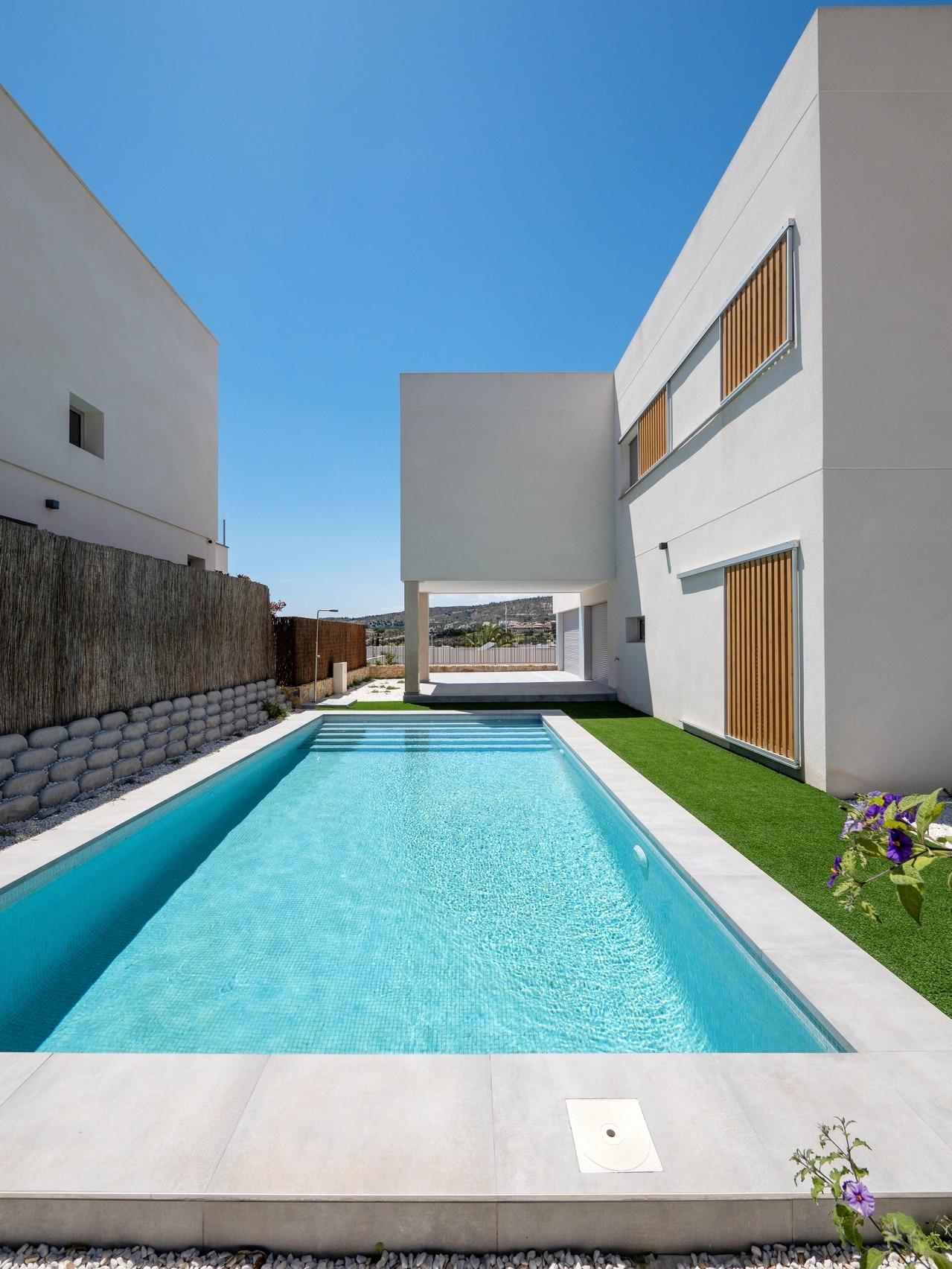 Villa te koop in Algorfa | 4 slaapkamers H9818