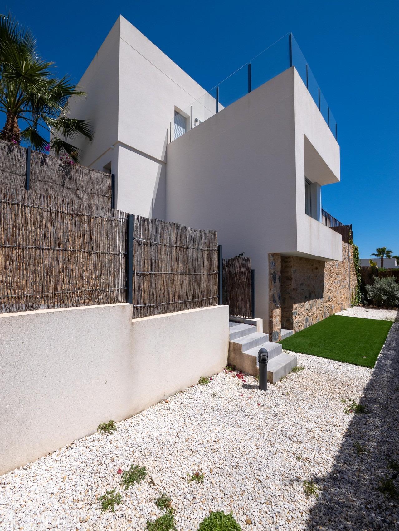 Villa te koop in Algorfa | 4 slaapkamers H9818