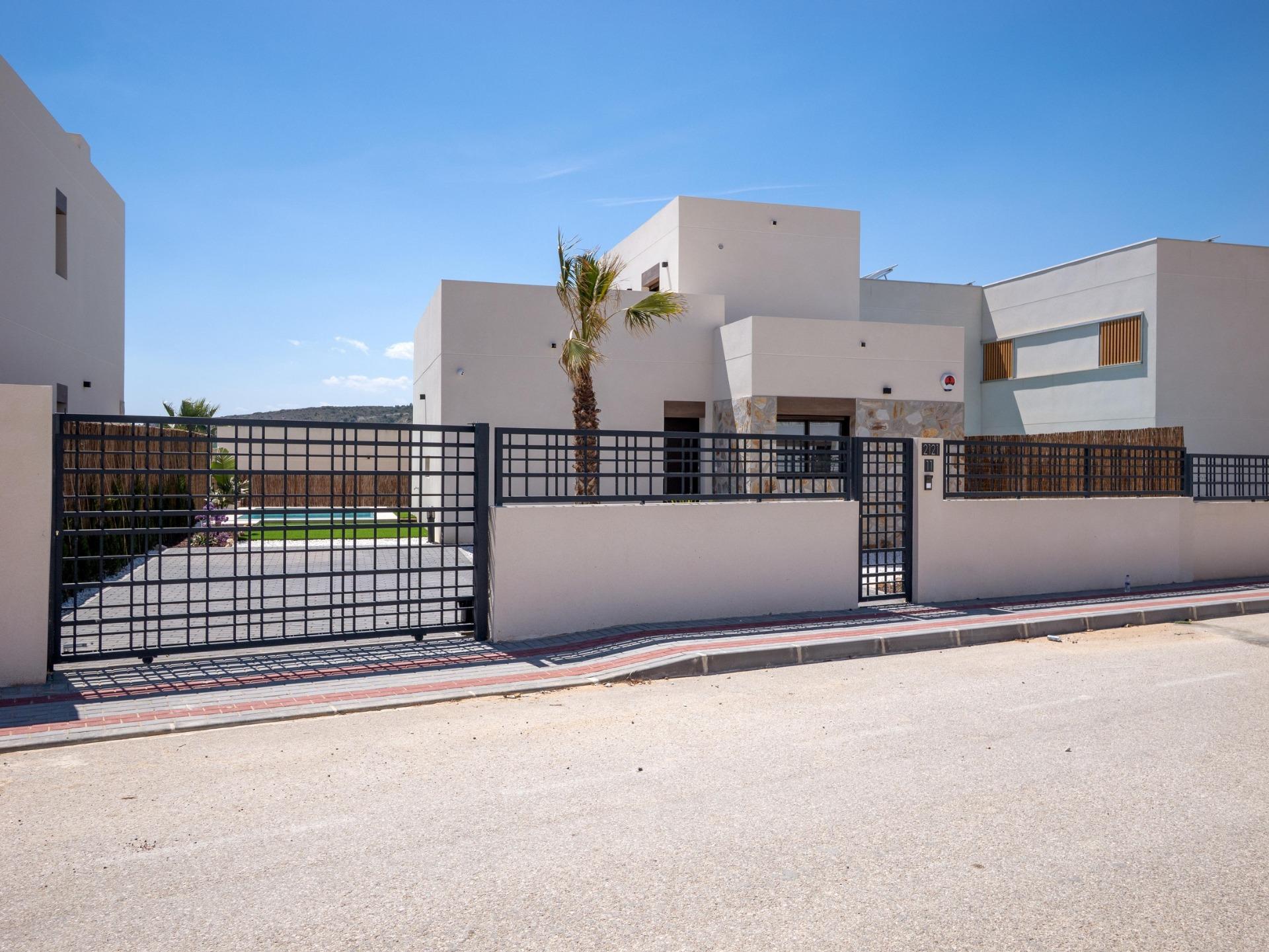 Villa te koop in Algorfa | 3 slaapkamers H9819