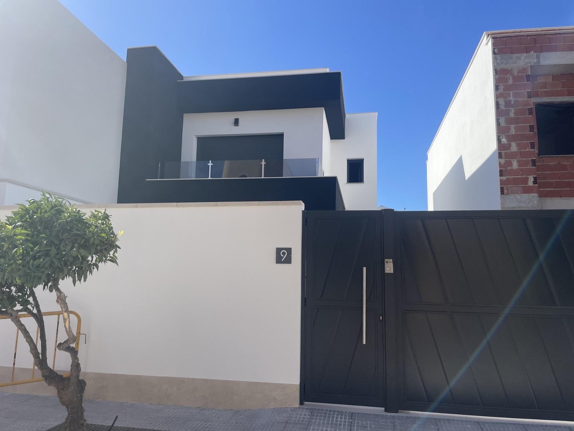 Villa te koop in Almoradi | 3 slaapkamers H9262