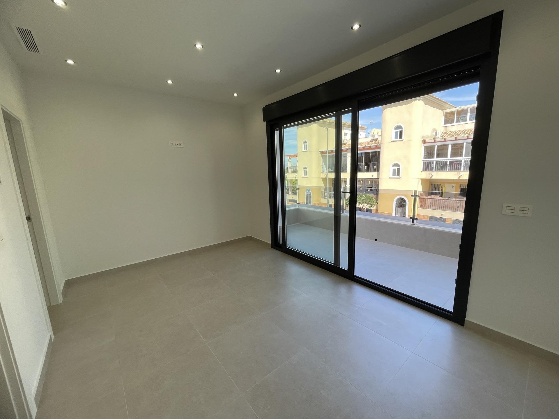 Villa te koop in Almoradi | 3 slaapkamers H9262