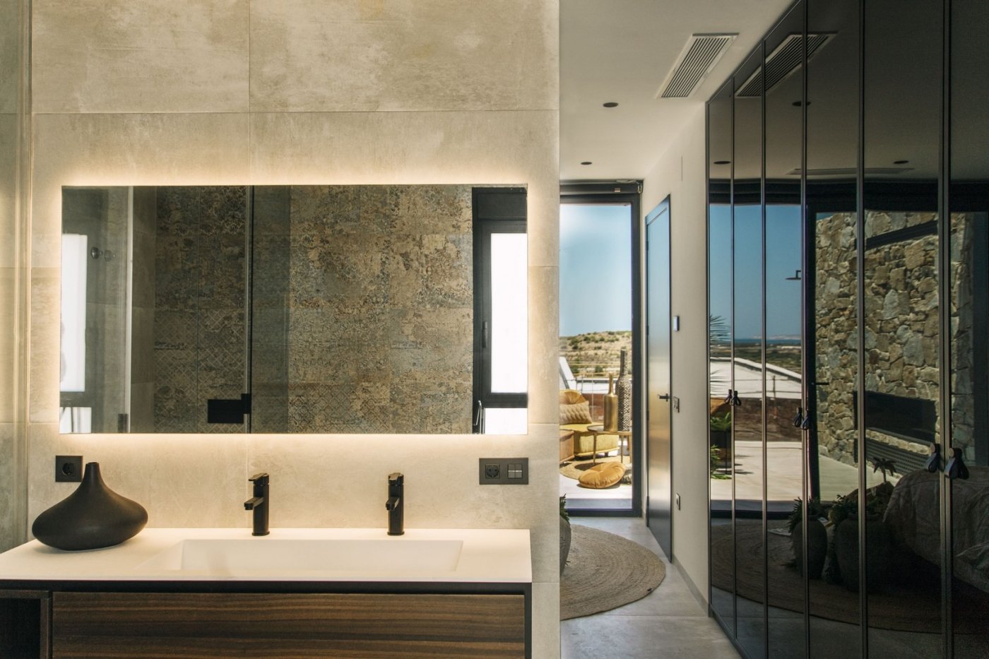 Property main view 25