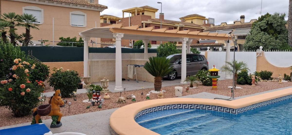 villa te koop in Benferri | 3 slaapkamers H619032