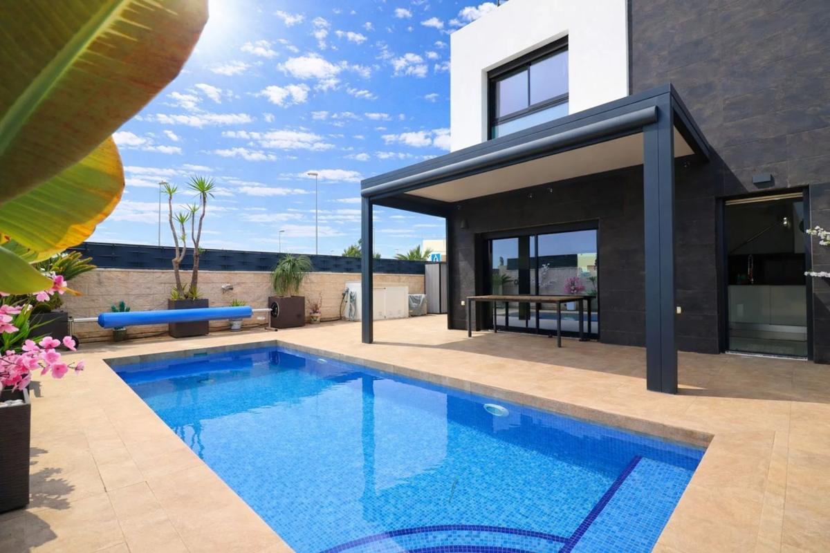 villa te koop in Benijofar | 3 slaapkamers H475165