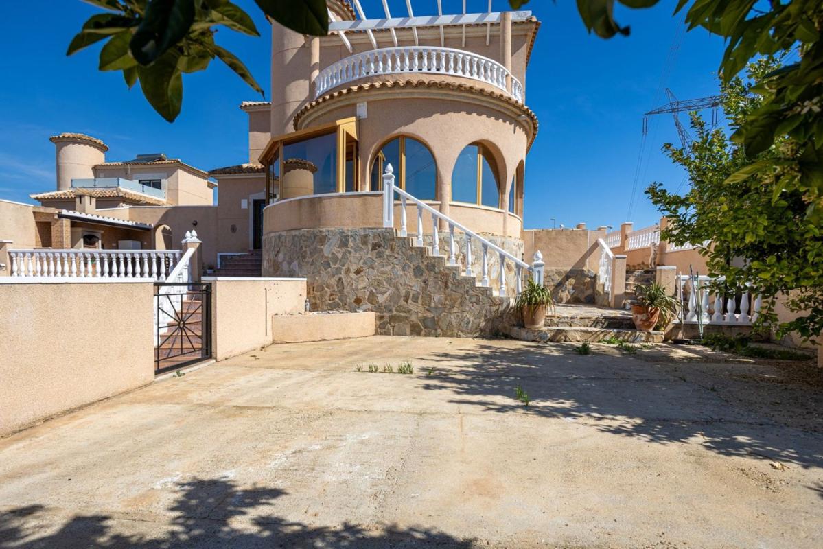 villa te koop in Benijofar | 5 slaapkamers H521397