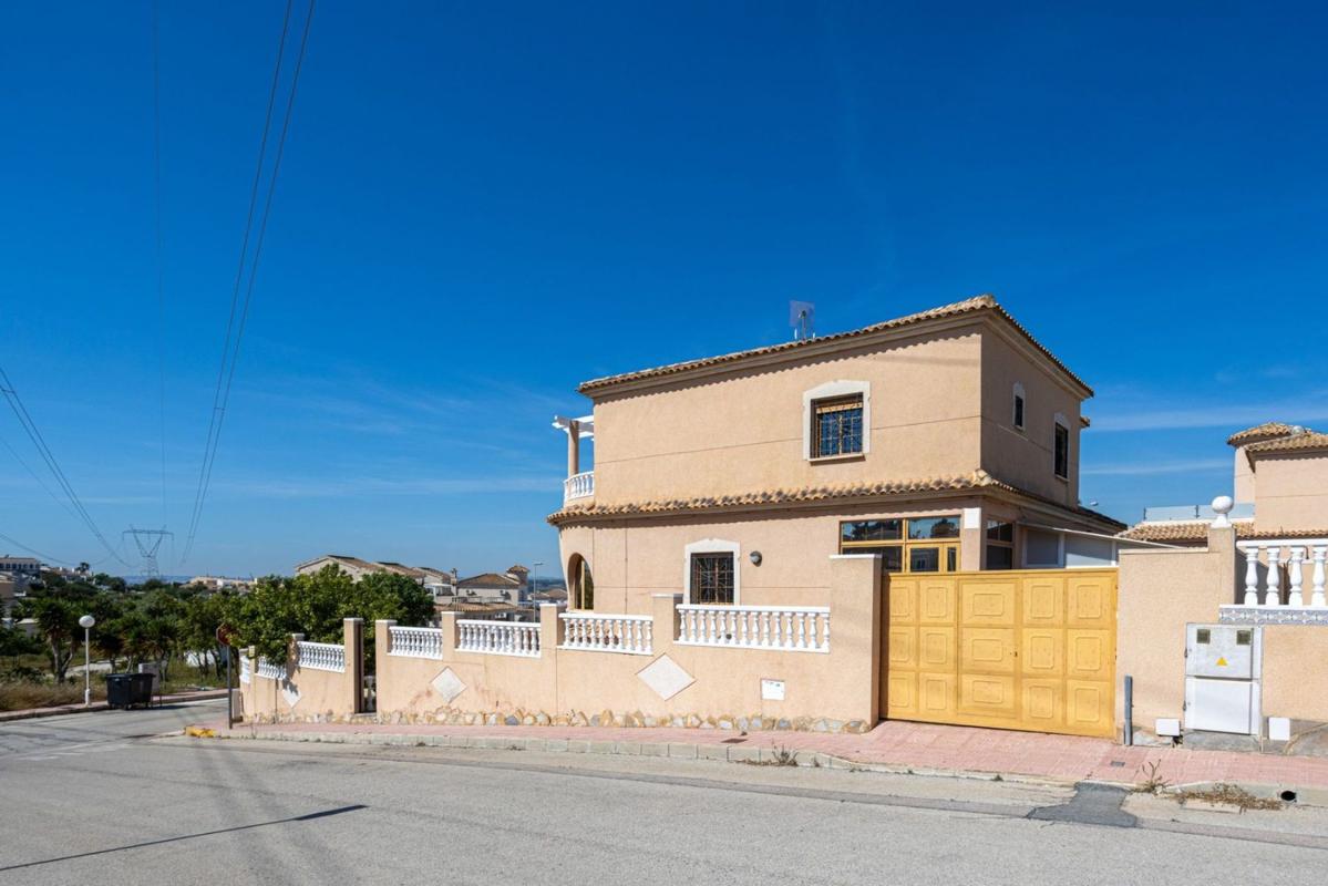 villa te koop in Benijofar | 5 slaapkamers H521397