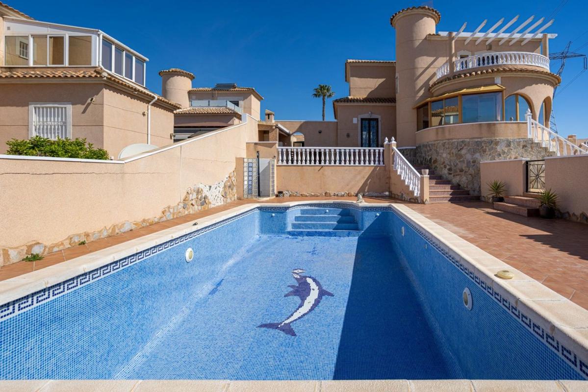villa te koop in Benijofar | 5 slaapkamers H521397