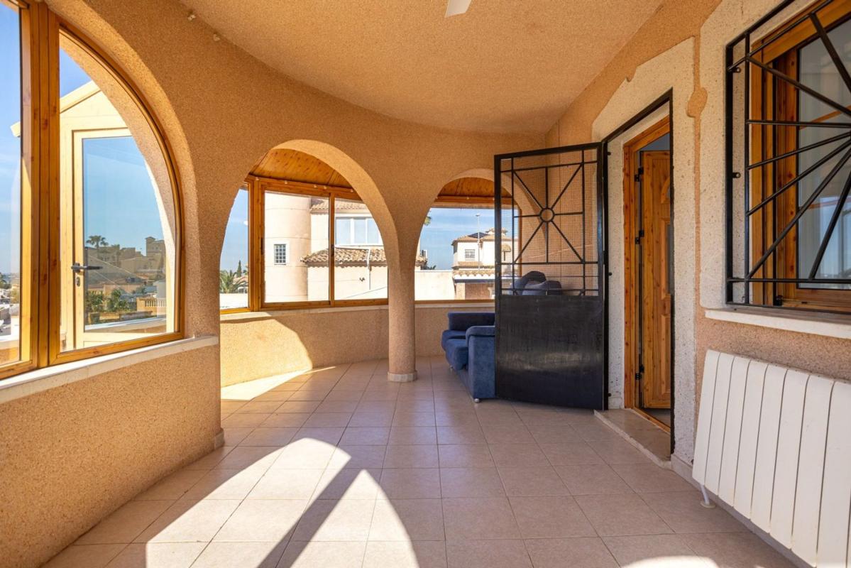 villa te koop in Benijofar | 5 slaapkamers H521397