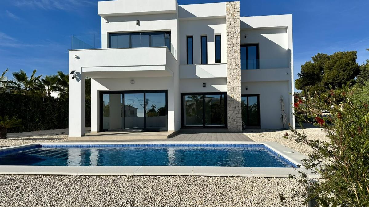 villa te koop in Benissa | 4 slaapkamers H602796