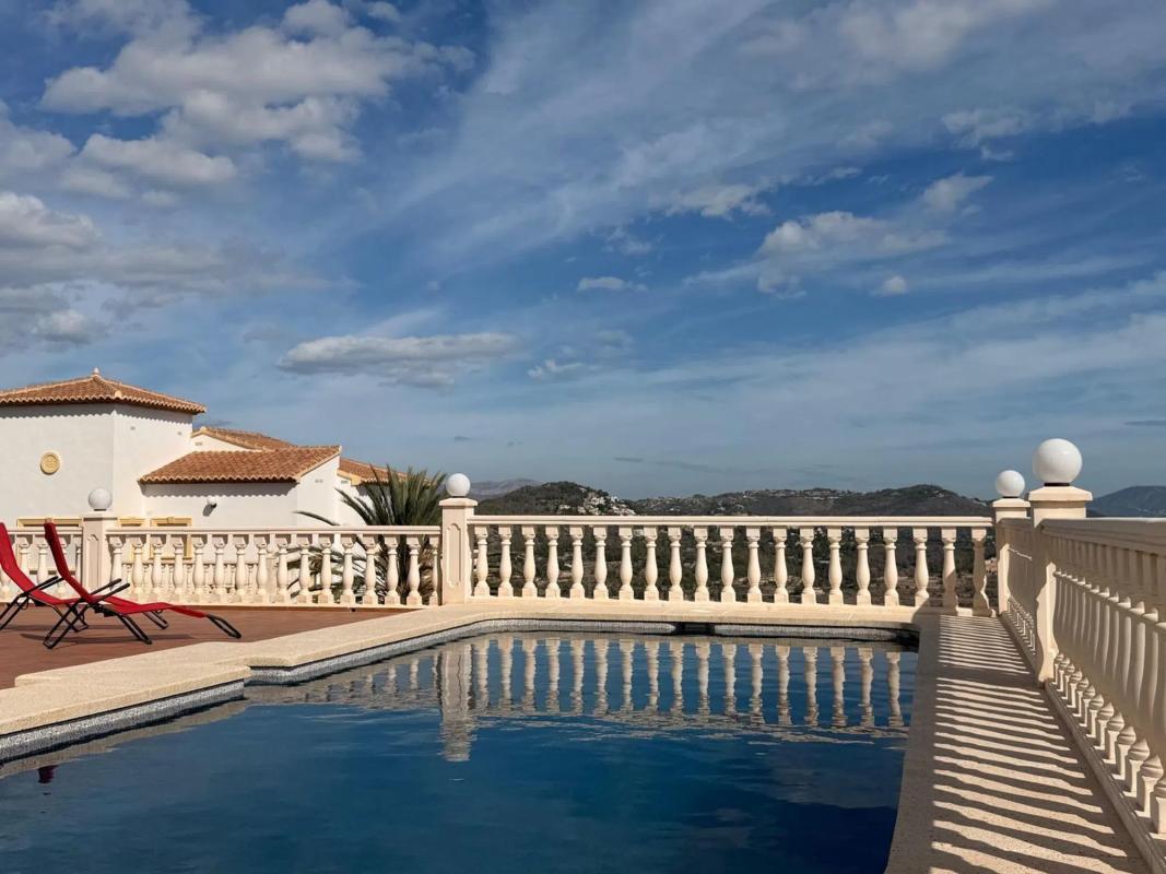 villa te koop in Calpe | 4 slaapkamers H512399