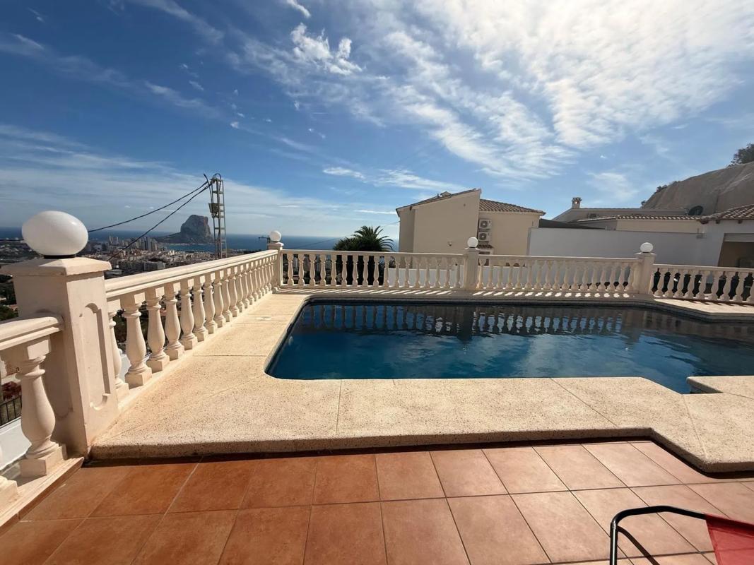 villa te koop in Calpe | 4 slaapkamers H512399