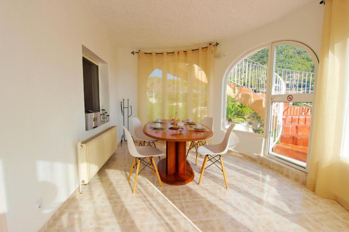 villa te koop in Calpe | 3 slaapkamers H602595