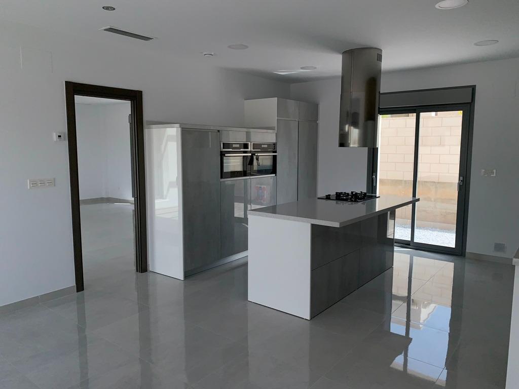 Villa te koop in Pinoso | 4 slaapkamers H7762