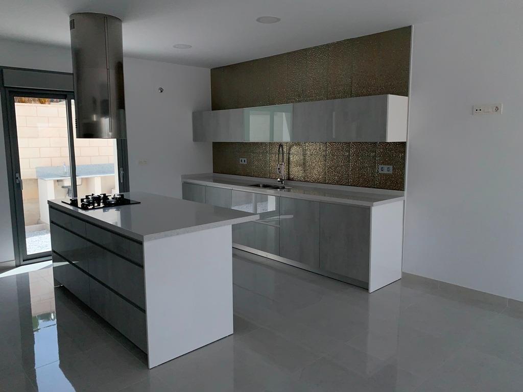 Villa te koop in Pinoso | 4 slaapkamers H7762