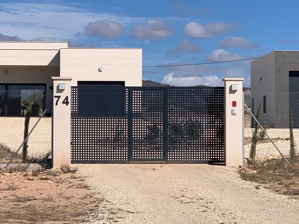 Villa te koop in Pinoso | 4 slaapkamers H7762