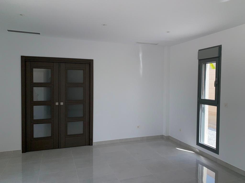 Villa te koop in Pinoso | 4 slaapkamers H7762