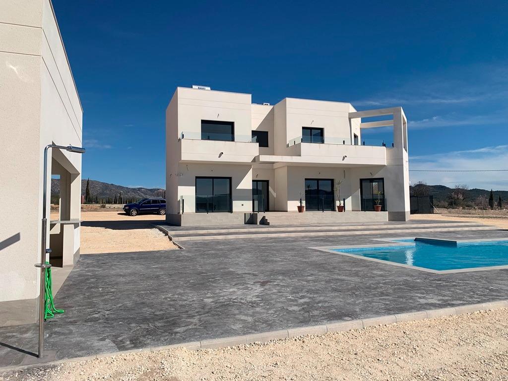 Villa te koop in Pinoso | 4 slaapkamers H7763