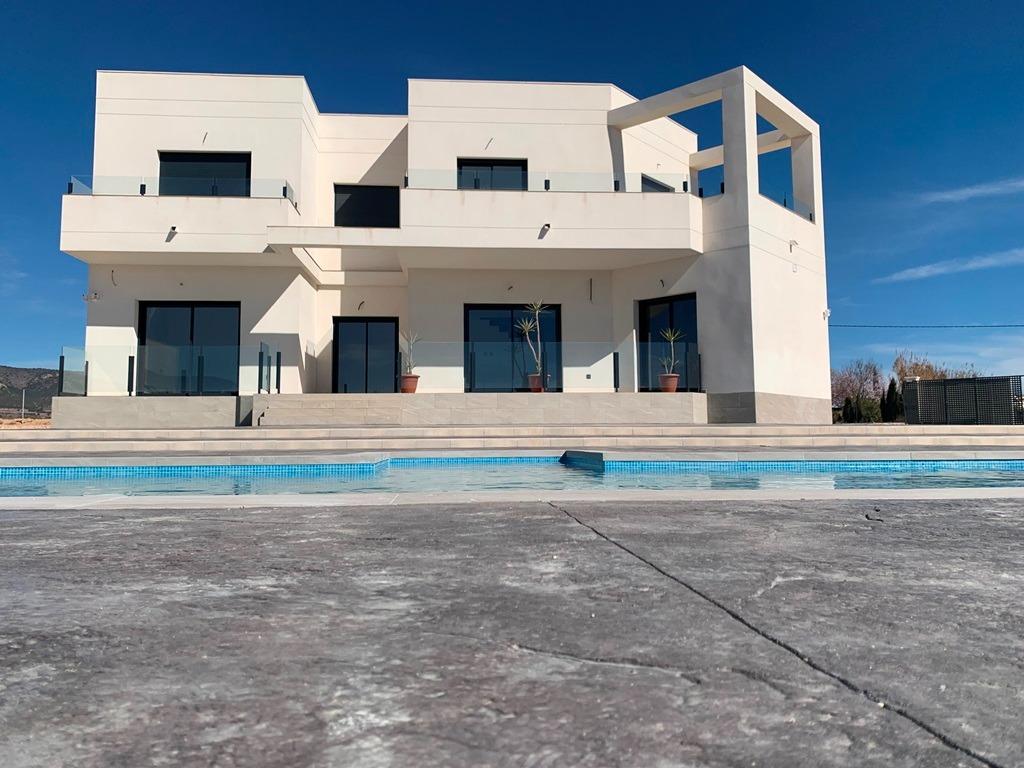 Villa te koop in Pinoso | 4 slaapkamers H7763