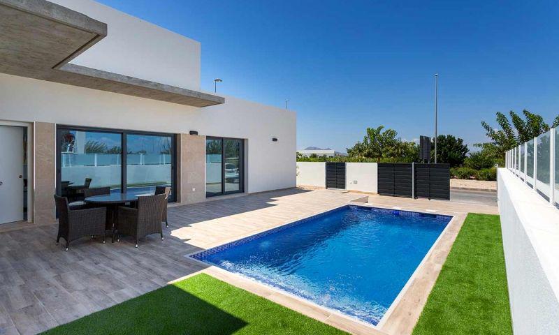 Villa te koop in Daya Nueva | 3 slaapkamers H9120