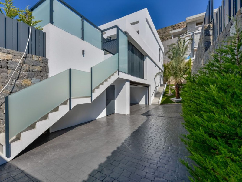 villa te koop in Finestrat | 8 slaapkamers H19844