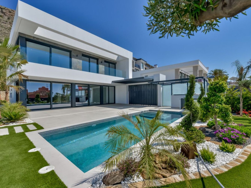 villa te koop in Finestrat | 8 slaapkamers H19844