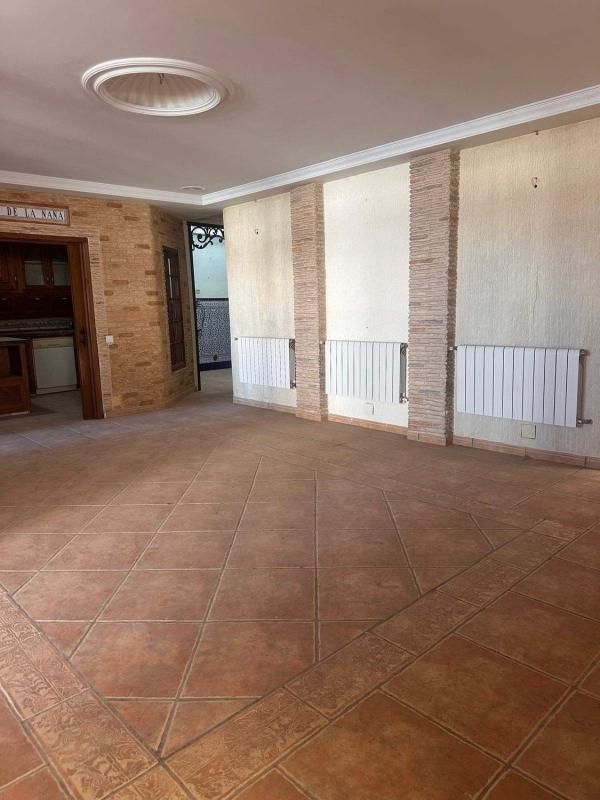villa te koop in Guardamar del Segura | 8 slaapkamers H478115