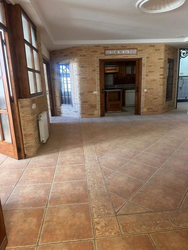 villa te koop in Guardamar del Segura | 8 slaapkamers H478115