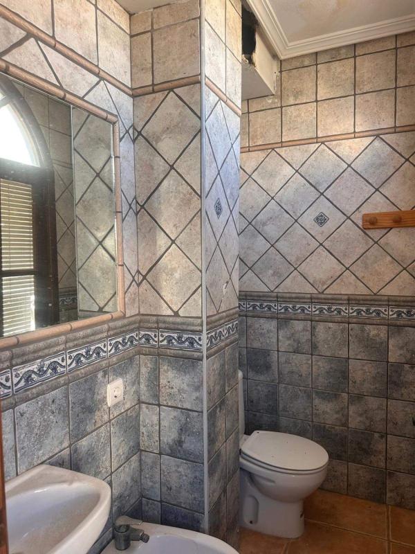 villa te koop in Guardamar del Segura | 8 slaapkamers H478115