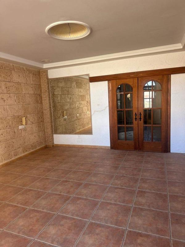 villa te koop in Guardamar del Segura | 8 slaapkamers H478115