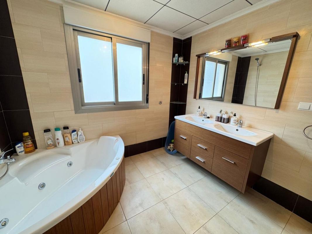 Property main view 13