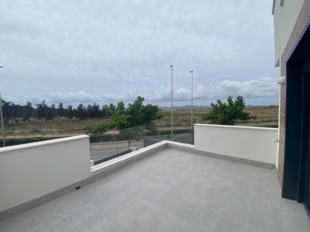 Villa te koop in Los Alcazares | 3 slaapkamers H9005