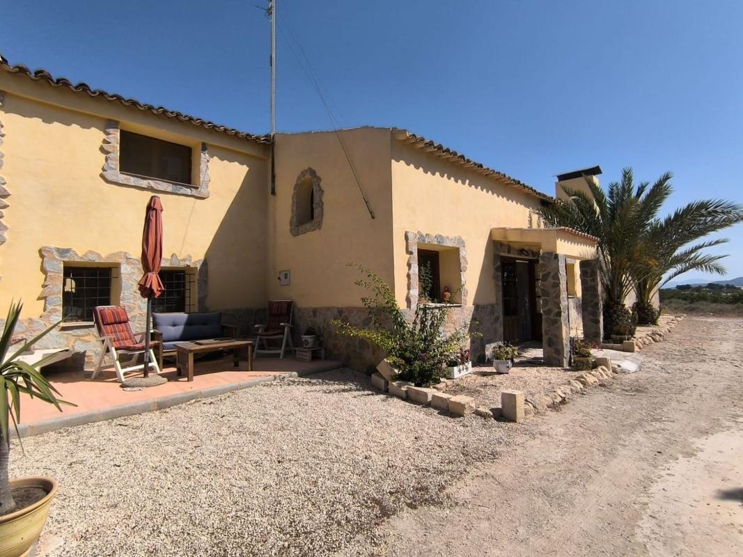 villa te koop in Monovar | 4 slaapkamers H620615