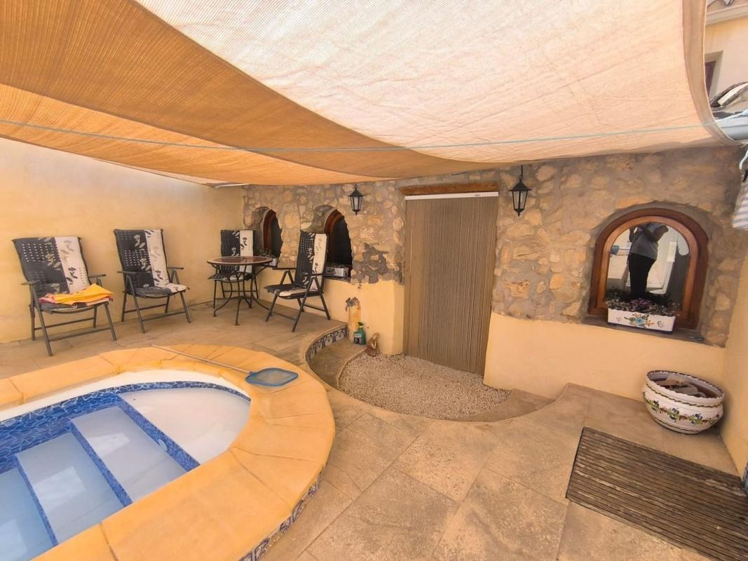 villa te koop in Monovar | 4 slaapkamers H620615
