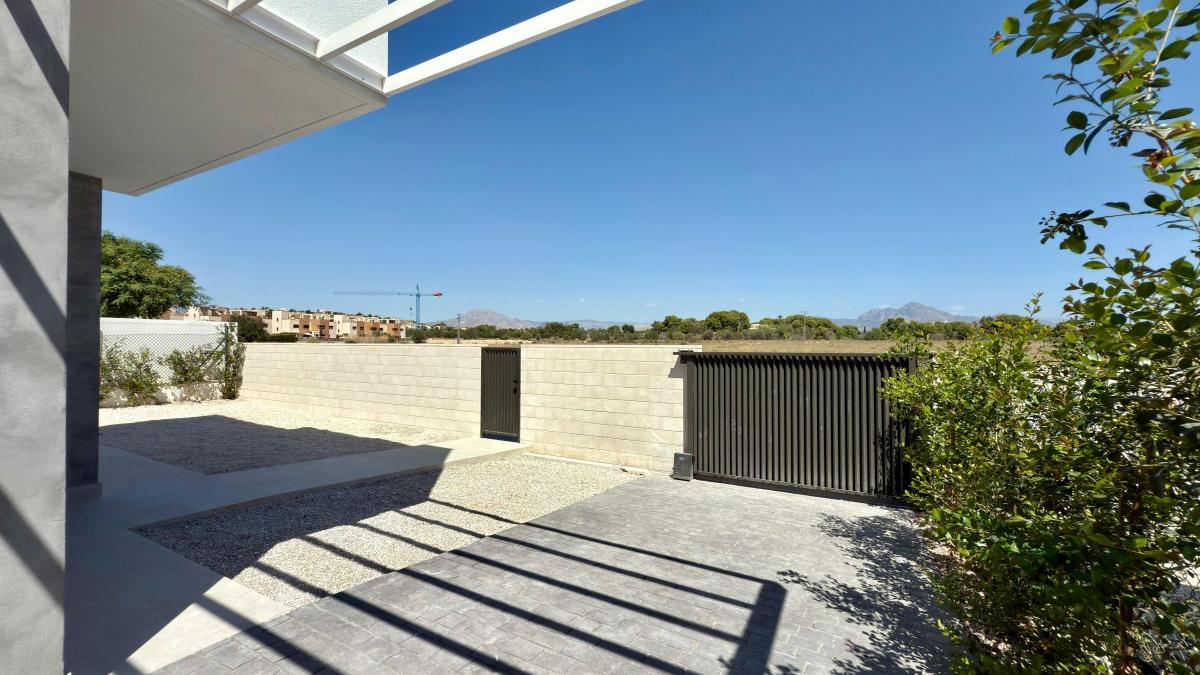 Property main view 4