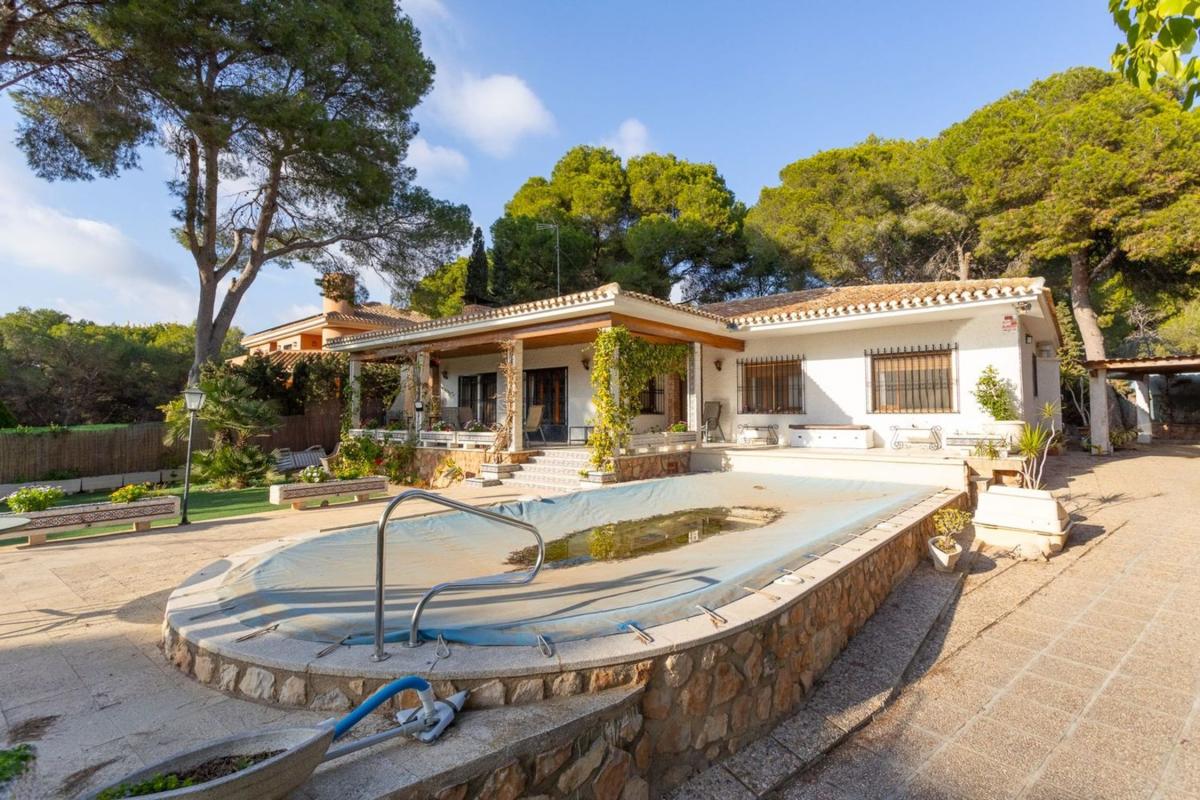 villa te koop in Orihuela | 6 slaapkamers H485090