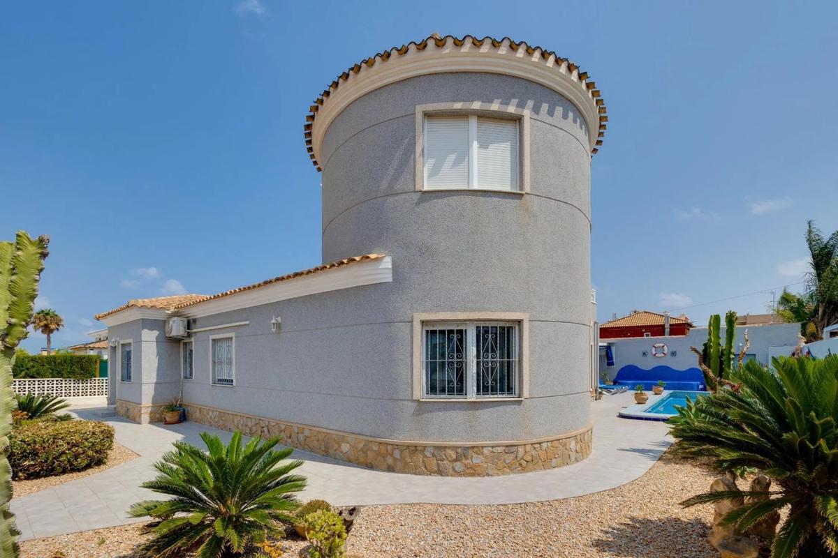 villa te koop in Orihuela | 4 slaapkamers H510508