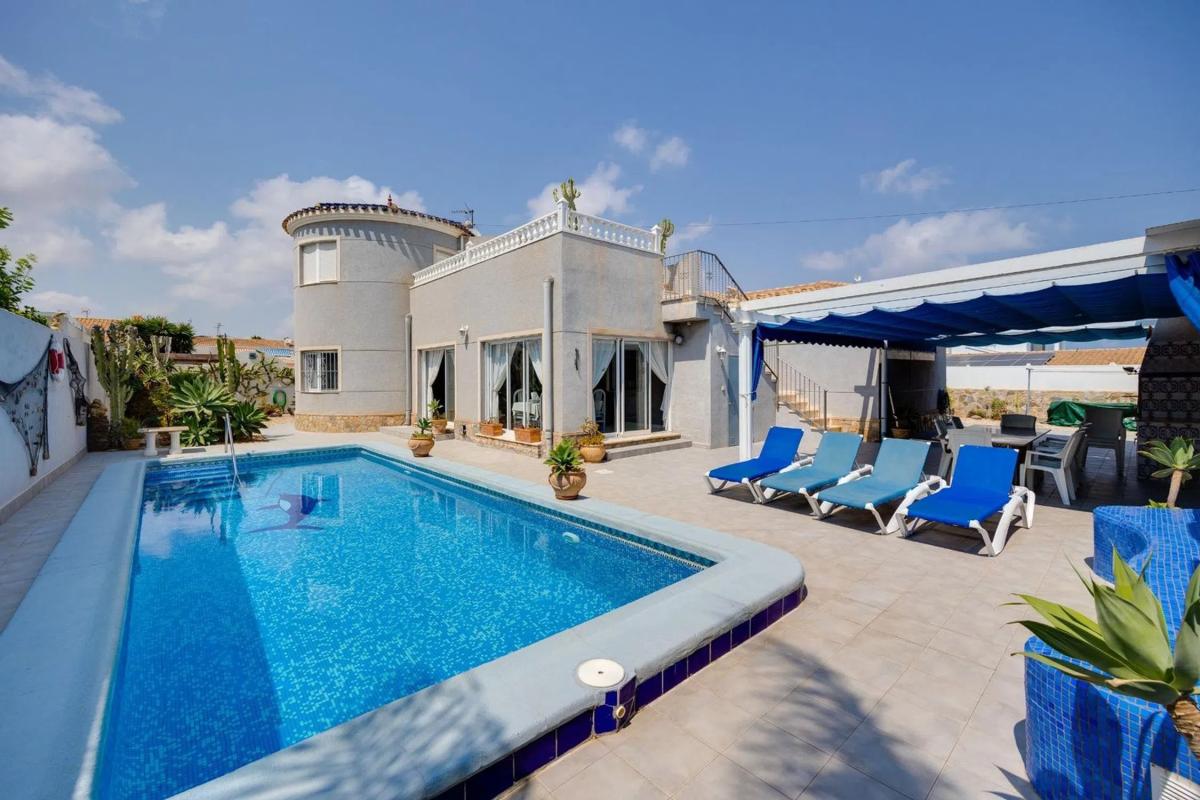 villa te koop in Orihuela | 4 slaapkamers H510508
