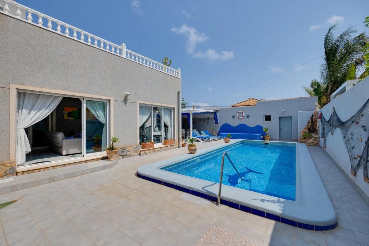 villa te koop in Orihuela | 4 slaapkamers H510508