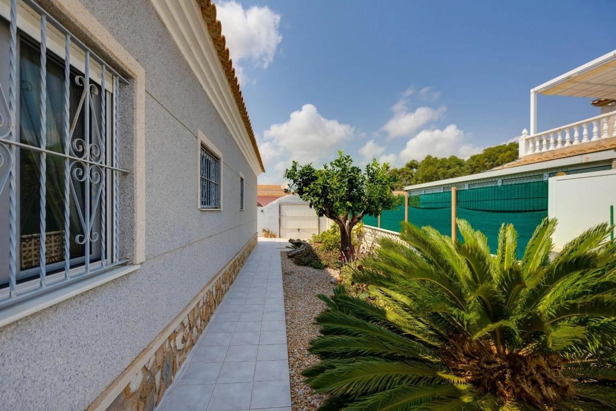 villa te koop in Orihuela | 4 slaapkamers H510508
