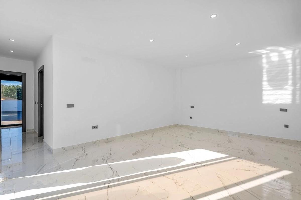 Property main view 14