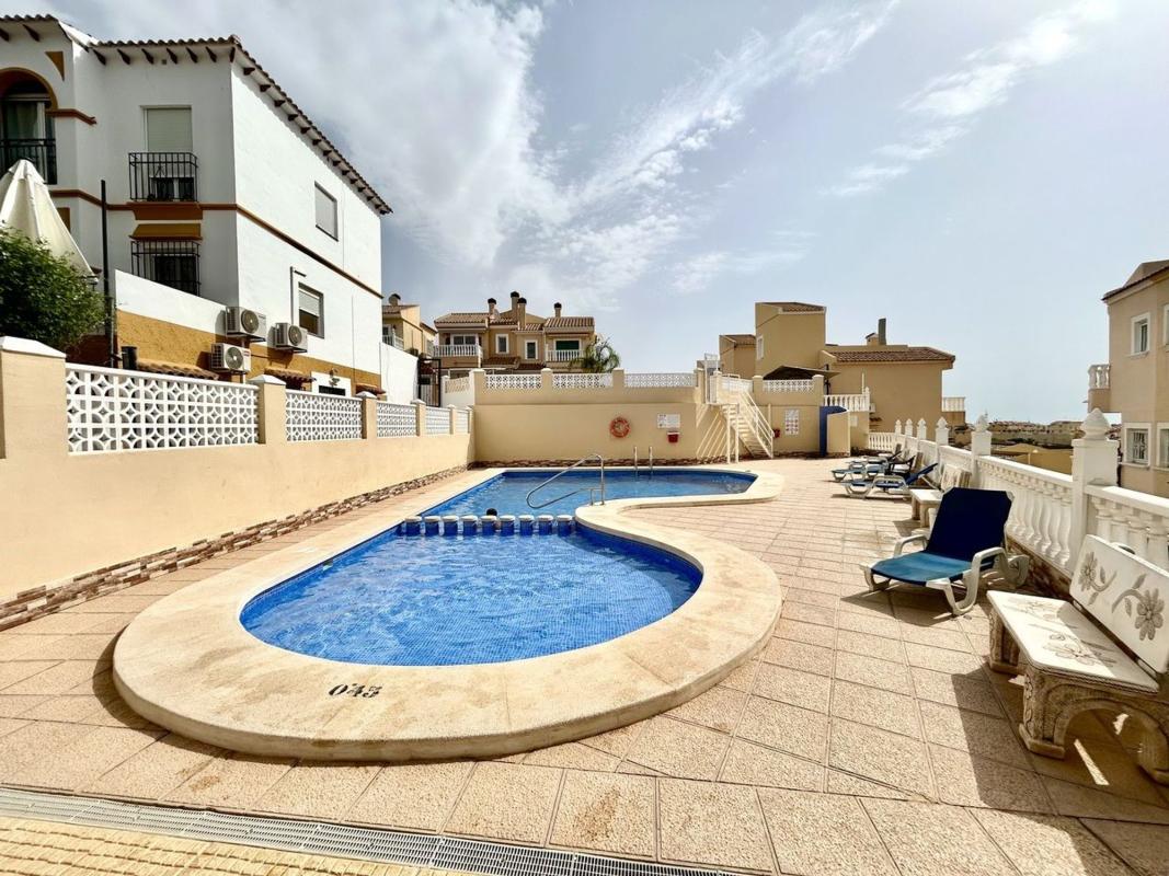 villa te koop in Orihuela | 2 slaapkamers H565398