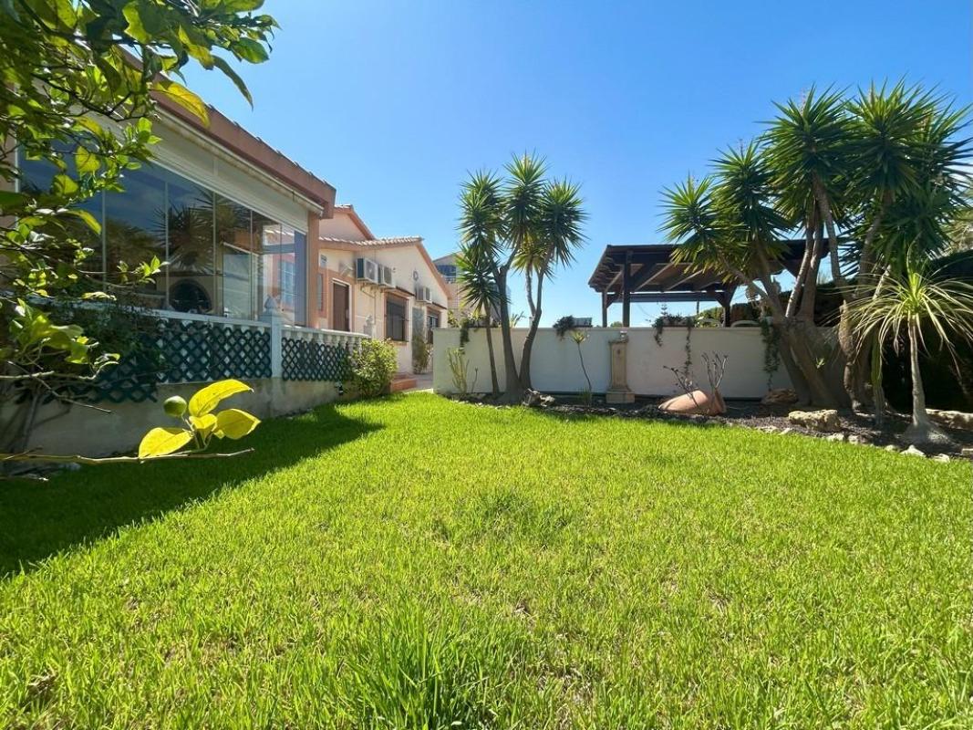 villa te koop in Orihuela | 3 slaapkamers H619010