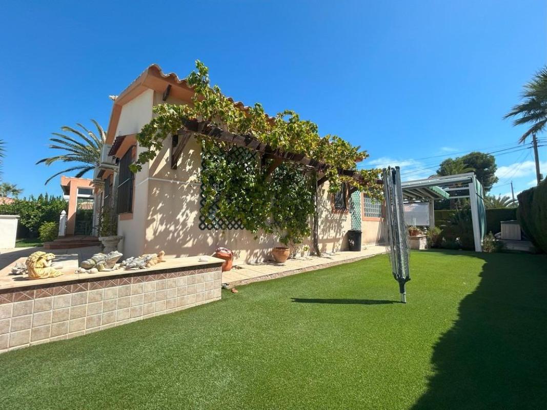 villa te koop in Orihuela | 3 slaapkamers H619010