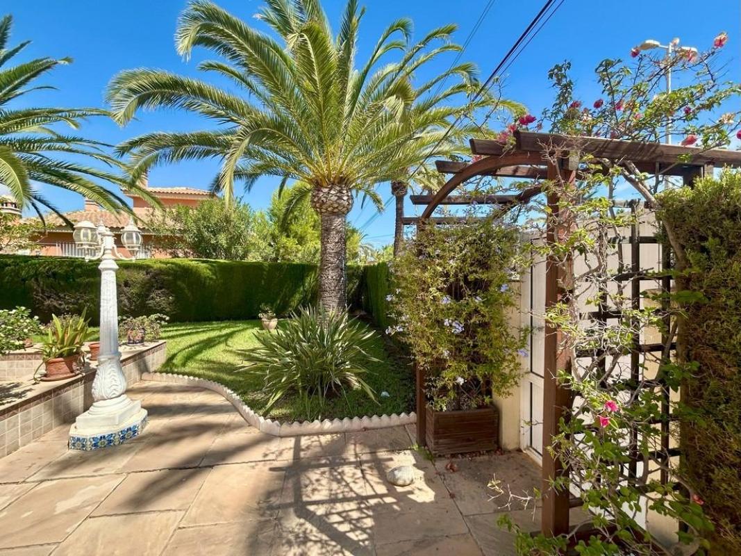 villa te koop in Orihuela | 3 slaapkamers H619010